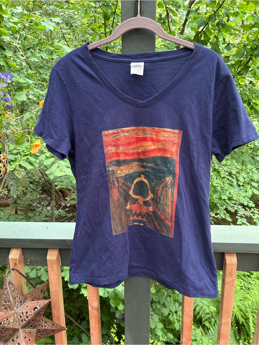 Charlie Brown ‘The Scream’ Graphic V-Neck Tee